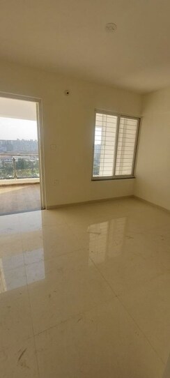 2 BHK Apartment For Rent in Prathamesh Excellencia