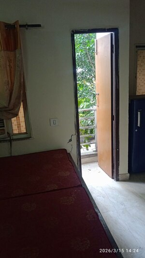 Building Lobby in 1 RK Builder Floor at Minarch Tower, Sector 44 – for Rent