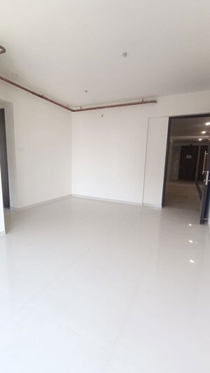 Room in 2 BHK Apartment at Sheth Zuri, Laxmi Nagar – for Rent