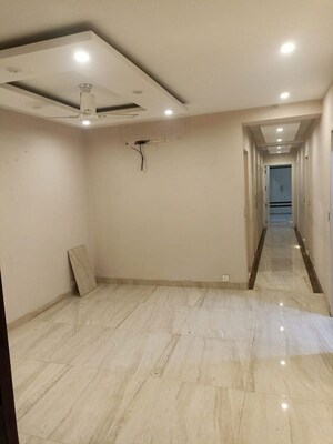 Room in 2 BHK Builder Floor at Sector 46 – for Rent