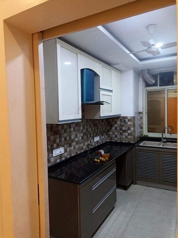Kitchen, sector 46 2 Bedroom 1000 Sq.Ft. Builder Floor In Sector 46 Gurgaon 10148539