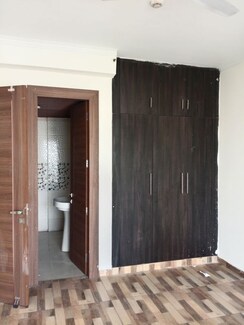4 BHK Apartment For Rent in Saya Zion