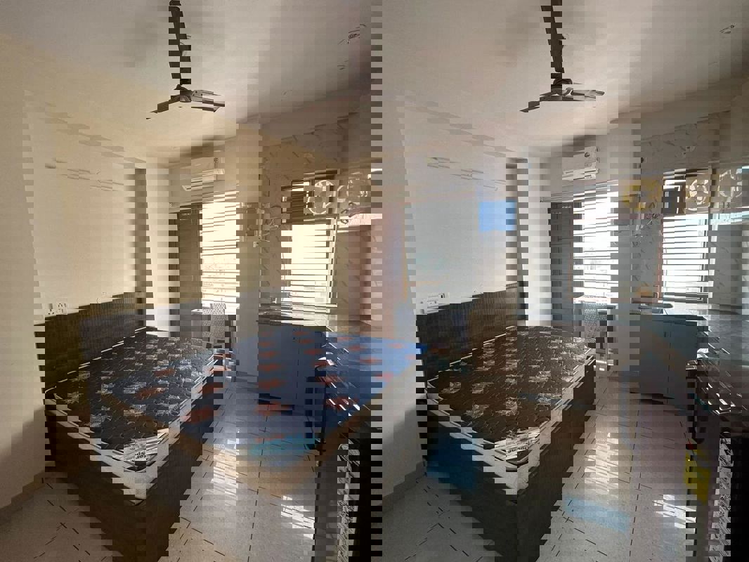 1 Rk  + Pooja Room 600 Sq.Ft. Builder Floor in Kohli One Malibu Town