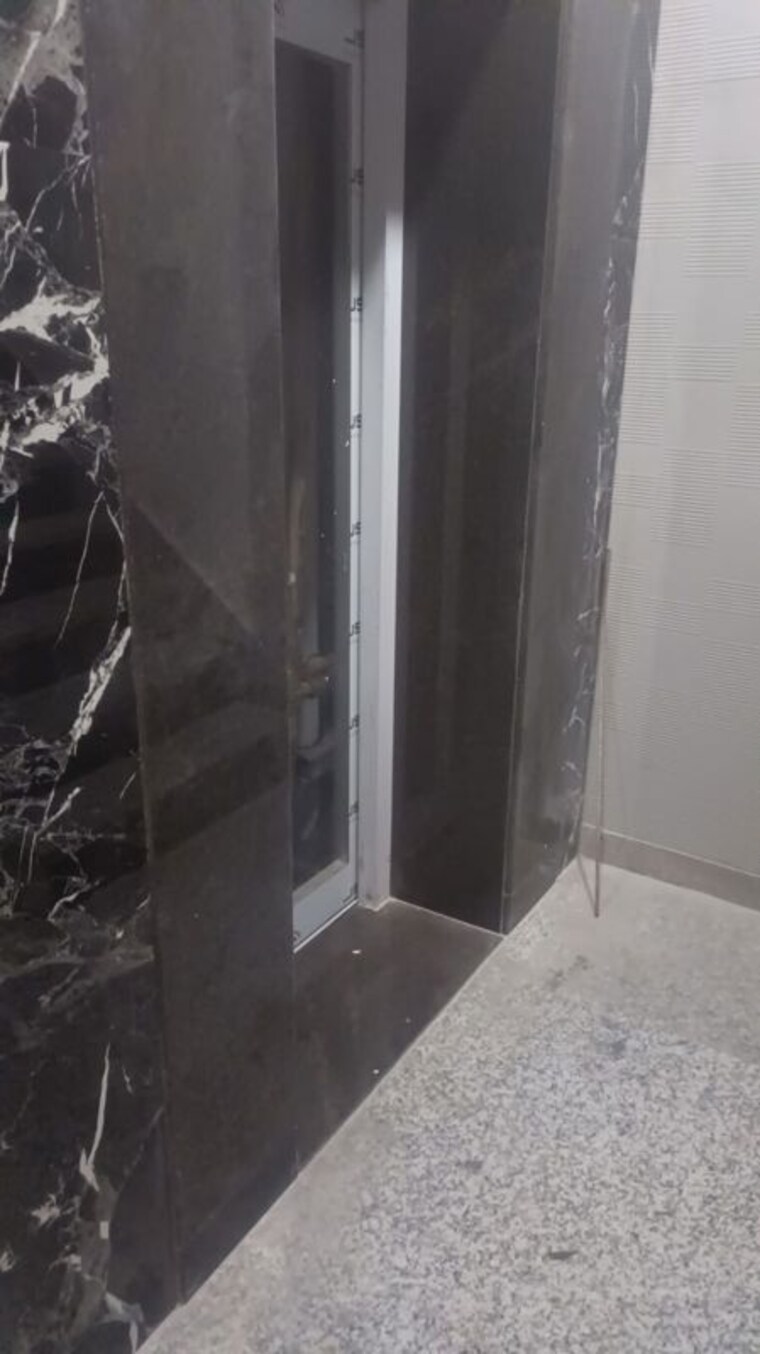 undefined, bptp-amstoria 3 Bedroom 2025 Sq.Ft. Apartment In Sector 102 Gurgaon 10148635