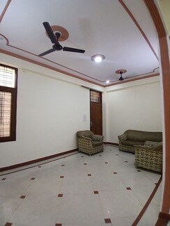 3 BHK Builder Floor For Rent in Spring Field