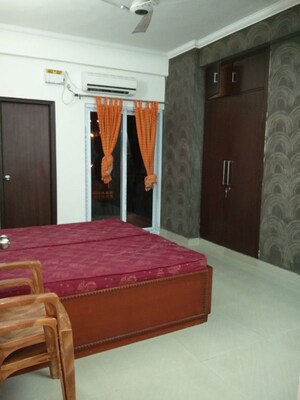 Bedroom in 3 BHK Apartment at Express Green, Sector 44 – for Rent