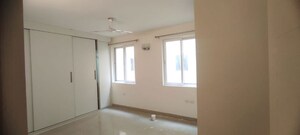 Room in 3.5 BHK Apartment at Emaar Emerald Floors Premier, Sector 65 – for Rent