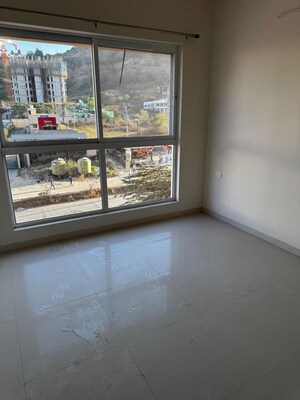 Room in 2 BHK Apartment at Godrej Green Cove, Mahalunge – for Rent