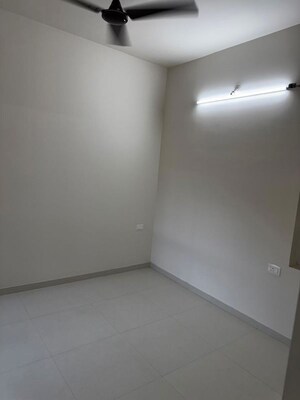 Room in 2 BHK Apartment at Godrej Green Cove, Mahalunge – for Rent