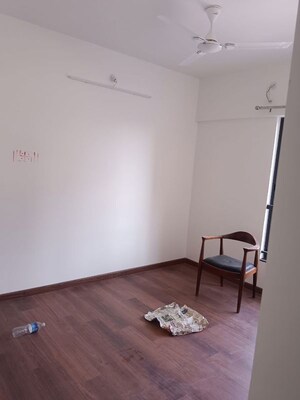 Room in 2 BHK Apartment at Shapoorji Pallonji Joyville Hadapsar Annexe, Hadapsar – for Rent