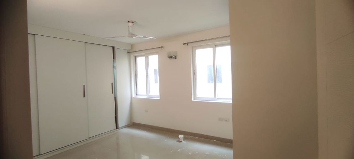 3.5 BHK + Pooja Room,Study Room Apartment For Rent in Emaar Emerald Floors Premier