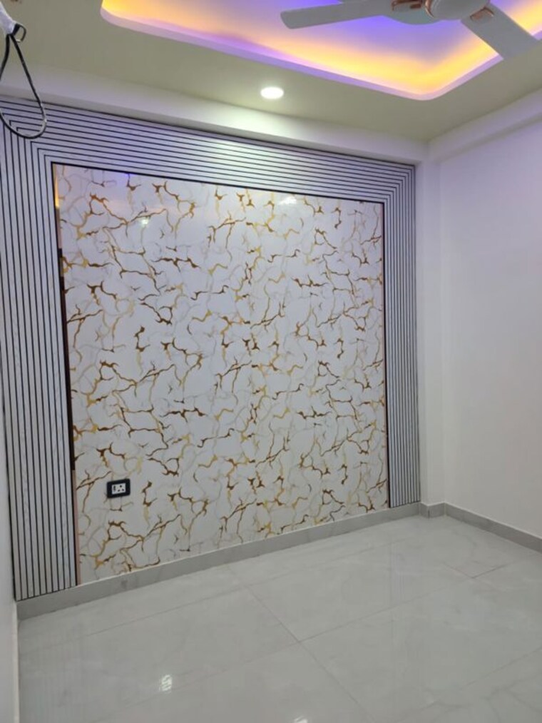 Room, mm-house 3 Bedroom 1350 Sq.Ft. Builder Floor In Sector 73 Noida 10148891