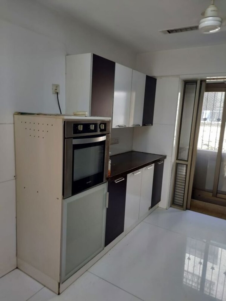 Kitchen, ekta-heritage-apartment 3 Bedroom 1250 Sq.Ft. Apartment In Khar West Mumbai 10148865