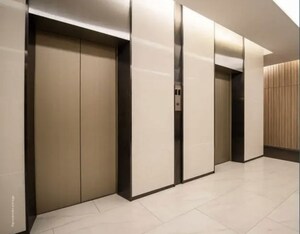 Lift in 4 BHK Apartment at Walkeshwar – for Sale