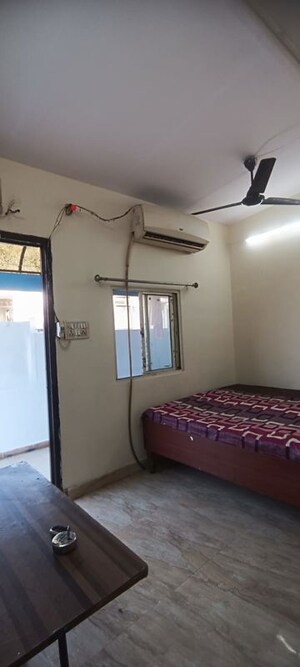 1 RK Builder Floor For Rent in Mukherjee Nagar