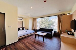 Bedroom in 2 BHK Apartment at Mangal Wadi – for Rent