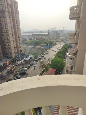 Balcony in 2.5 BHK Apartment at Amrapali Silicon City, Sector 76 – for Rent