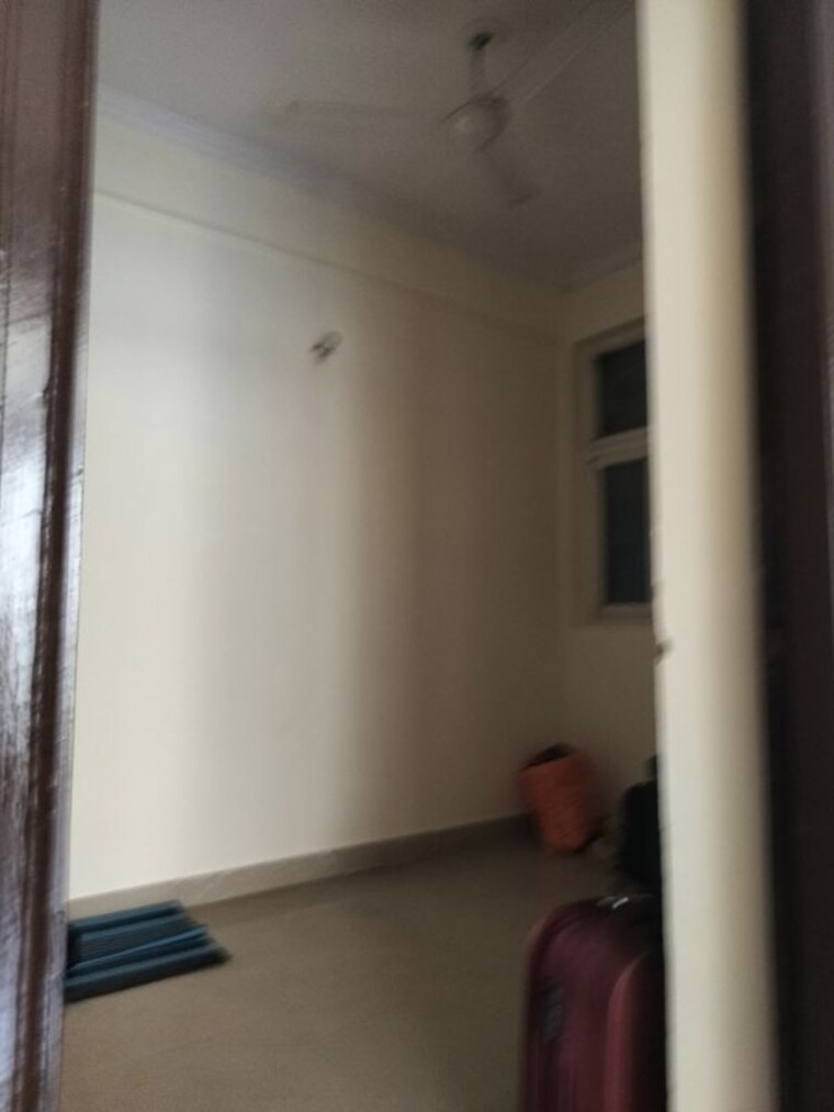 Bathroom, amrapali-silicon-city 2.5 Bedroom 1080 Sq.Ft. Apartment In Sector 76 Noida 10148965