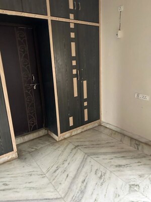 Room in 3 BHK Apartment at Keerthi Park View Moti Nagar, Moti Nagar – for Sale