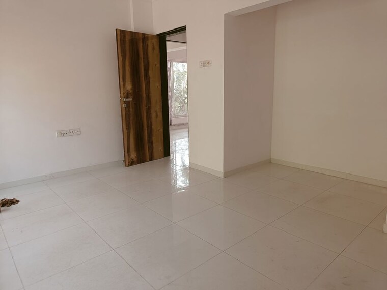 Room, royal-palms 5 Bedroom 3000 Sq.Ft. Independent House In Goregaon East Mumbai 10149006