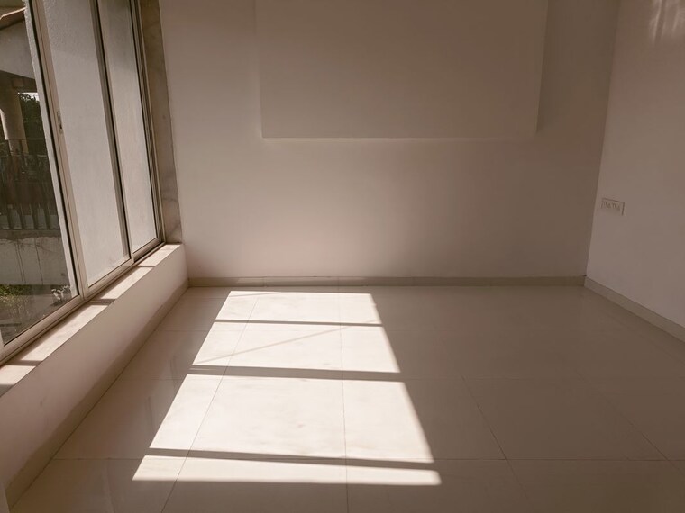 Room, royal-palms 5 Bedroom 3000 Sq.Ft. Independent House In Goregaon East Mumbai 10149006