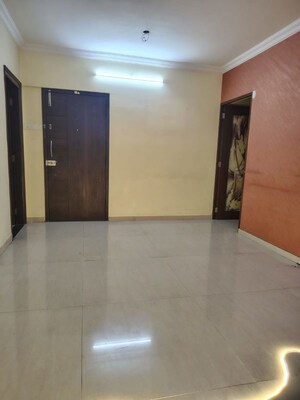 Room in 2 BHK Apartment at Union Park, Chembur – for Rent