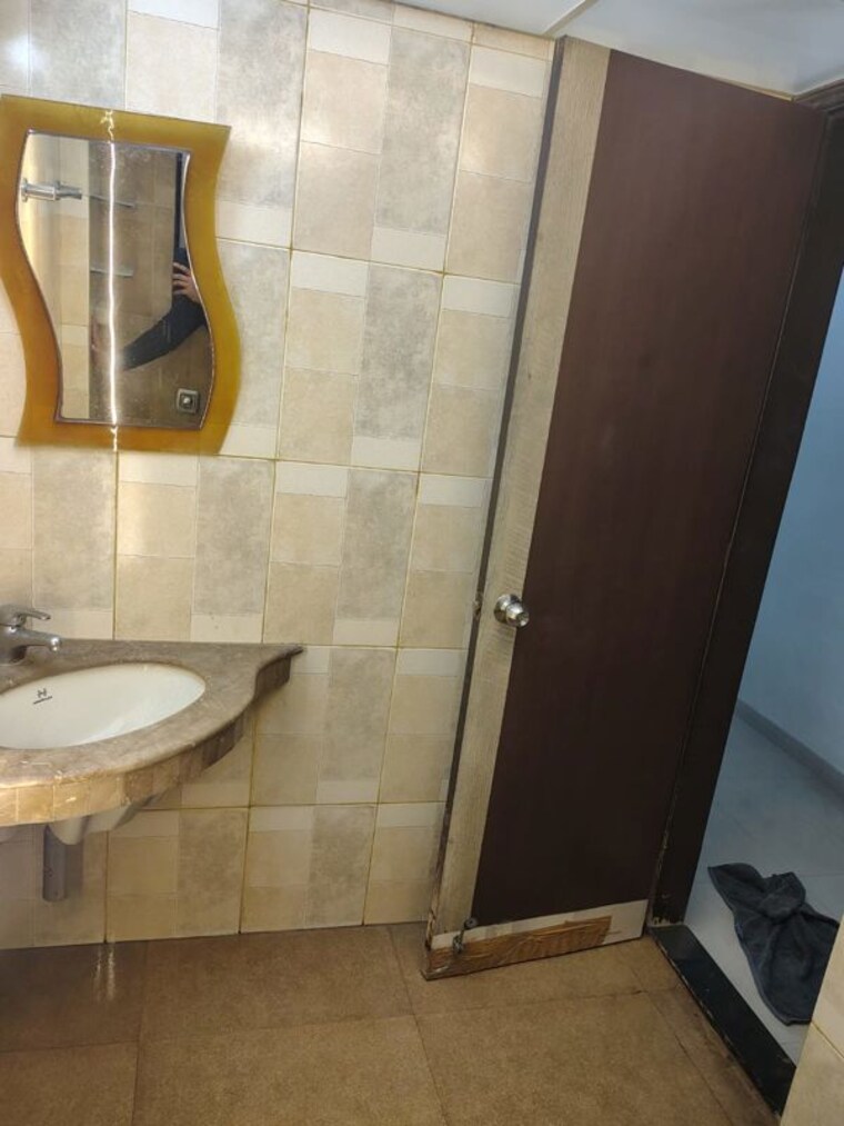 Bathroom, union-park 2 Bedroom 650 Sq.Ft. Apartment In Chembur Mumbai 10148921