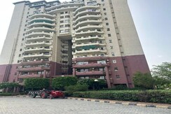 3 BHK + Servant Room Apartment For Sale in Unitech Palms