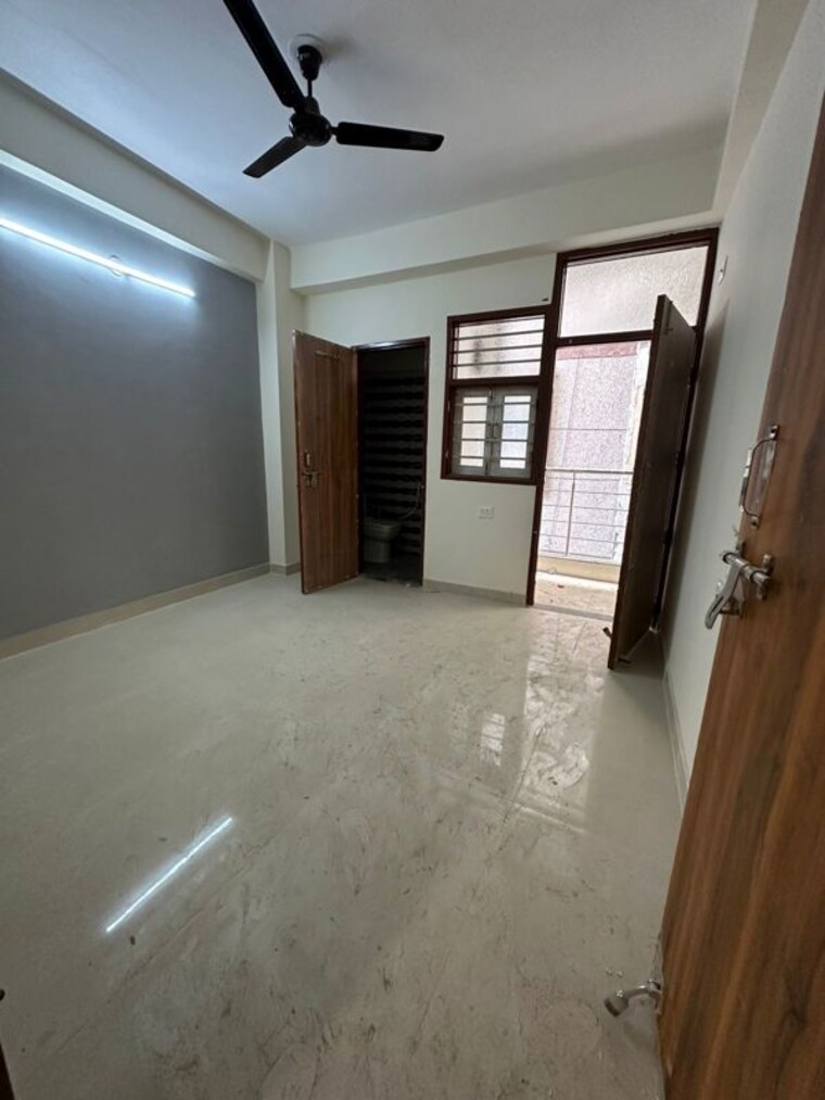 Room, baraula 2 Bedroom 750 Sq.Ft. Builder Floor In Baraula Noida 10148128