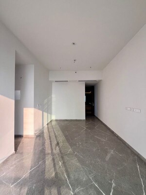 Room in 2 BHK Apartment at Prestige Jasdan Classic, Mahalaxmi – for Rent