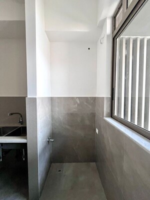 Building Lobby in 2 BHK Apartment at Prestige Jasdan Classic, Mahalaxmi – for Rent