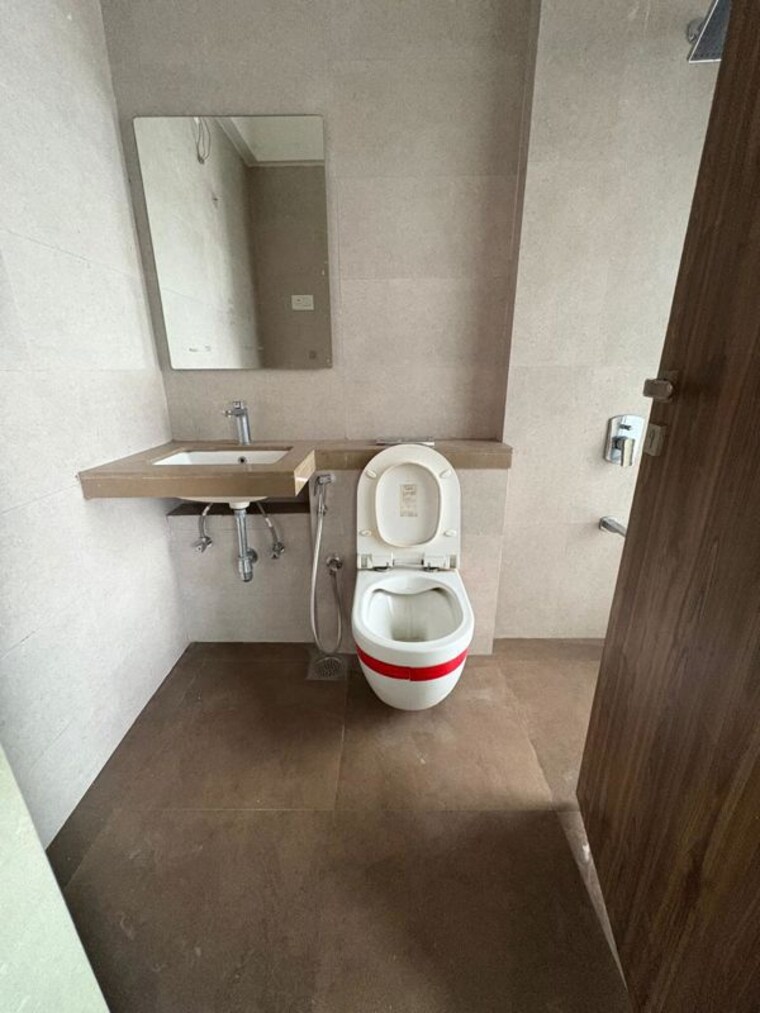 Bathroom, aman-chs-malad-east 2 Bedroom 950 Sq.Ft. Apartment In Malad East Mumbai 10149160