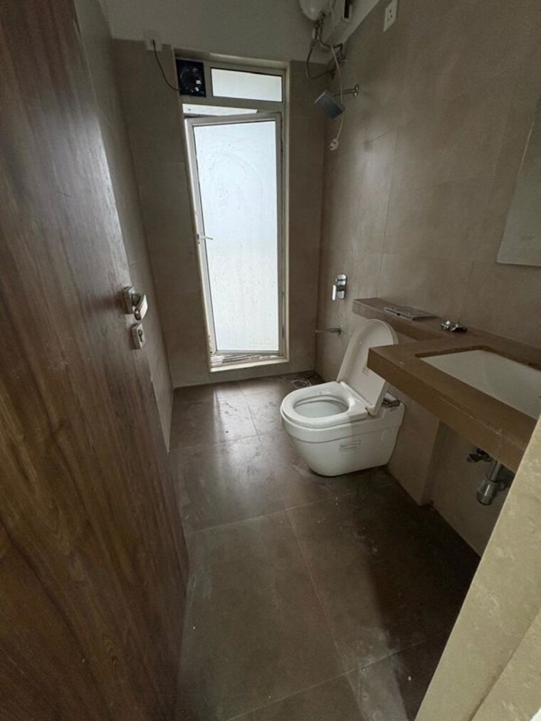 Bathroom, aman-chs-malad-east 2 Bedroom 950 Sq.Ft. Apartment In Malad East Mumbai 10149160