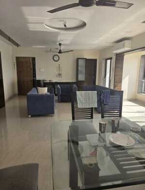 4 BHK Apartment For Sale in Walkeshwar