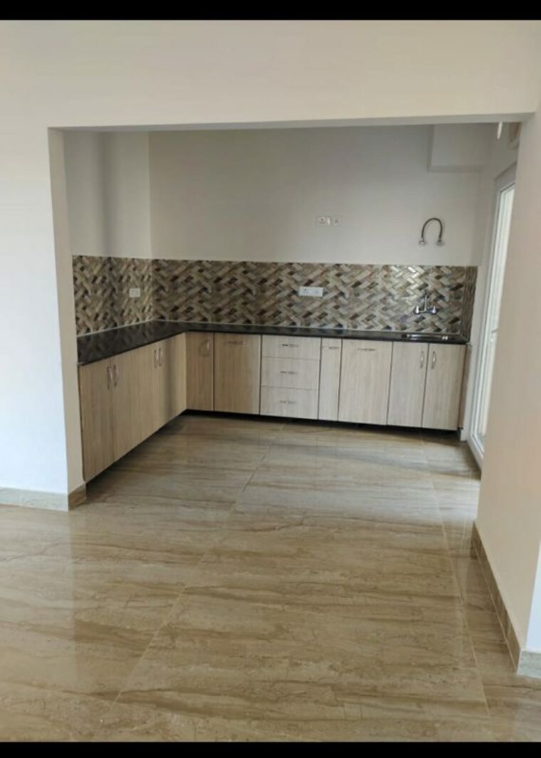 Room, ml-73-avenue 2 Bedroom 1070 Sq.Ft. Builder Floor In Sector 73 Noida 10149167