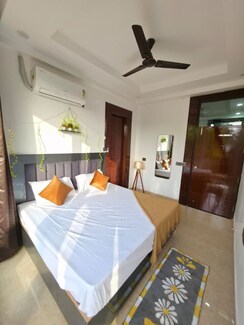 1 BHK Builder Floor For Rent in Sector 43