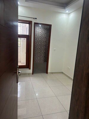 Bathroom in 3 BHK Builder Floor at NDA Rail Vihar, Sector 33 – for Rent
