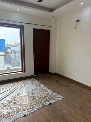 Room in 3 BHK Builder Floor at NDA Rail Vihar, Sector 33 – for Rent