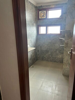 Bathroom in 3 BHK Builder Floor at NDA Rail Vihar, Sector 33 – for Rent