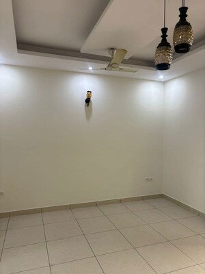Room in 3 BHK Builder Floor at NDA Rail Vihar, Sector 33 – for Rent