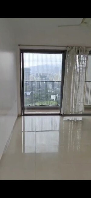 Bathroom in 2 BHK Apartment at Kalpataru Paramount, Kapur Bawdi – for Sale