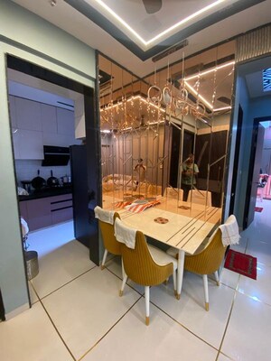 Team Area in 1.5 BHK Apartment at Sheth Zuri, Laxmi Nagar – for Rent