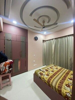 Bedroom in 1.5 BHK Apartment at Sheth Zuri, Laxmi Nagar – for Rent