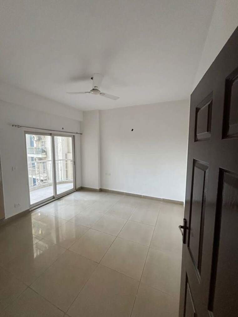Bathroom, mahagun-maple 4 Bedroom 2175 Sq.Ft. Apartment In Sector 50 Noida 10149320