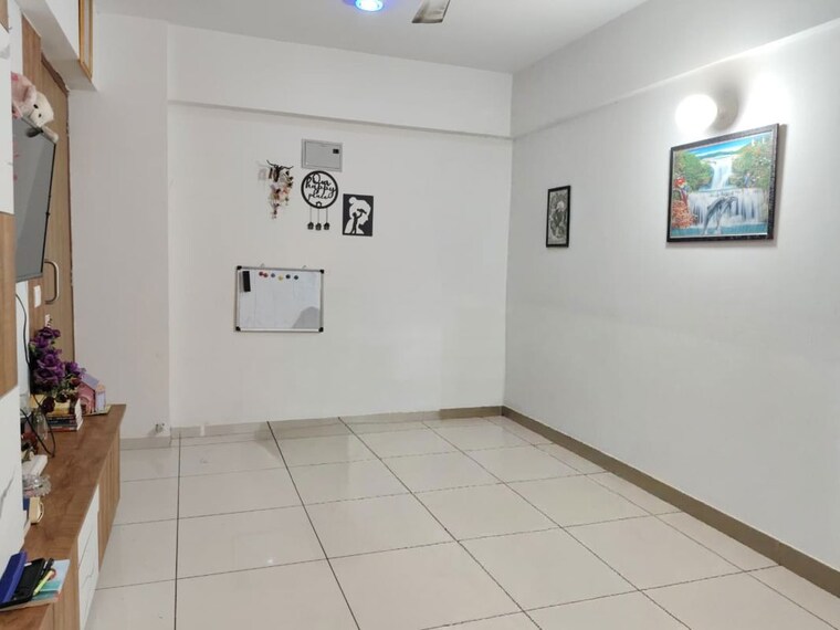 Room, south bopal 1 Bedroom 900 Sq.Ft. Apartment In South Bopal Ahmedabad 10149177