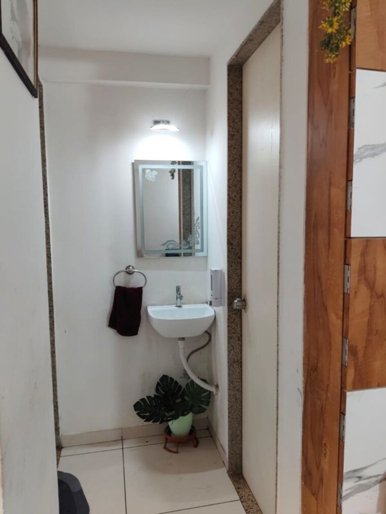 Bathroom, south bopal 1 Bedroom 900 Sq.Ft. Apartment In South Bopal Ahmedabad 10149177
