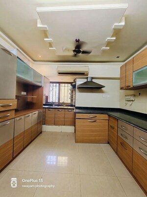 Kitchen in 4 BHK Apartment at Kukreja Golf Scappe, Chembur – for Sale