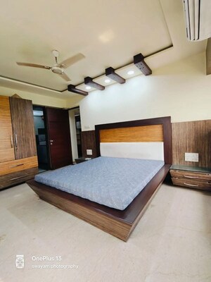Bedroom in 4 BHK Apartment at Kukreja Golf Scappe, Chembur – for Sale