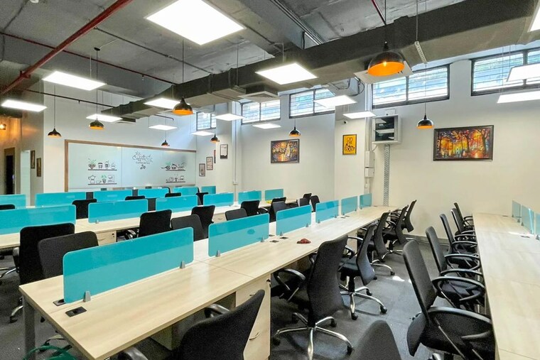 Team Area, fergusson college road Commercial Office Space 7700 Sq.Ft. In Fergusson College Road Pune 10149503