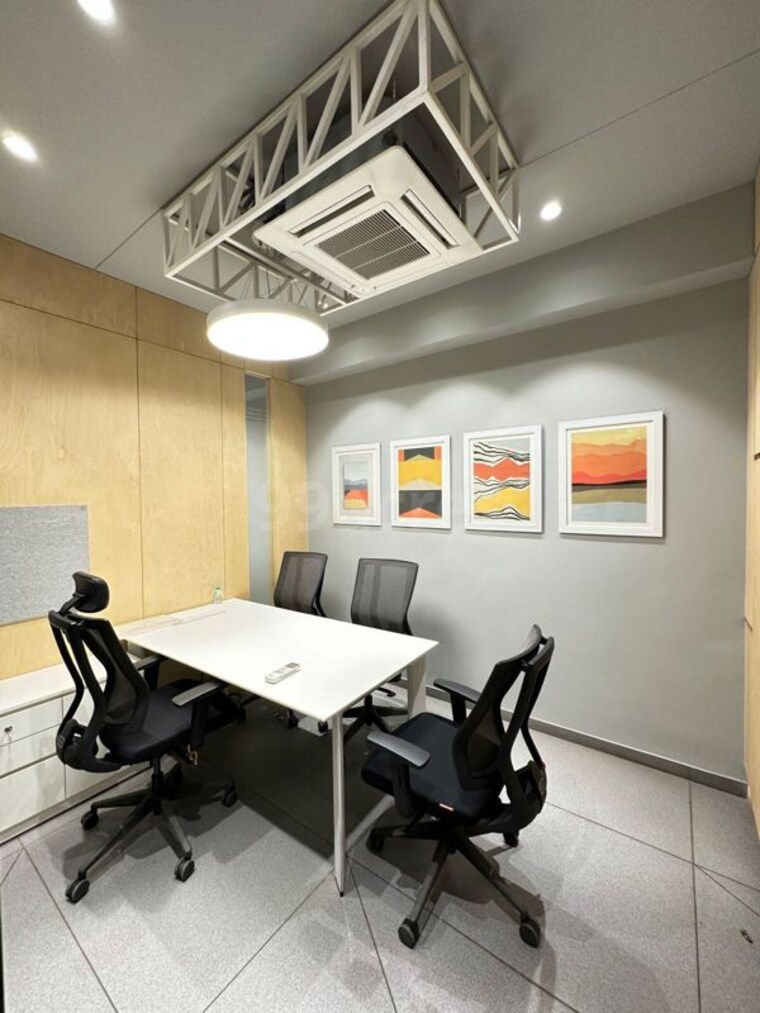 Team Area, fergusson college road Commercial Office Space 7700 Sq.Ft. In Fergusson College Road Pune 10149503